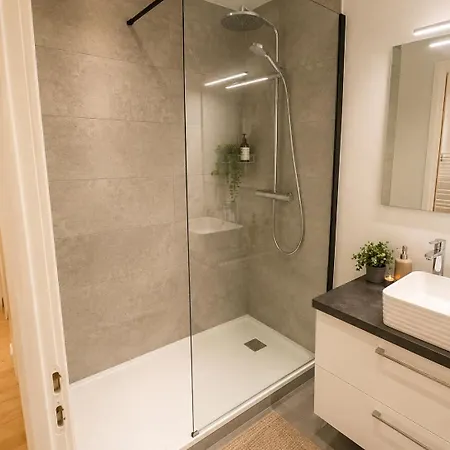 Le Cocon Frejusien Apartment *